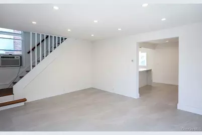 17 Ray Street, Freeport, NY 11520 - Photo 7
