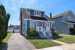 17 Ray St, Freeport, NY 11520 - Photo 3