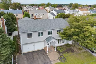 3060 Shore Dr, Merrick, NY 11566 - Photo 3