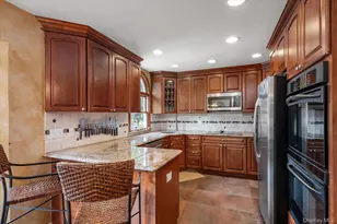 3060 Shore Dr, Merrick, NY 11566 - Photo 11