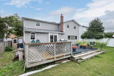 3060 Shore Drive, Merrick, NY 11566 - Photo 23