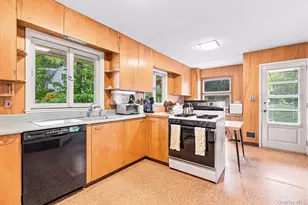 21 Seely Pl, Scarsdale, NY 10583 - Photo 19