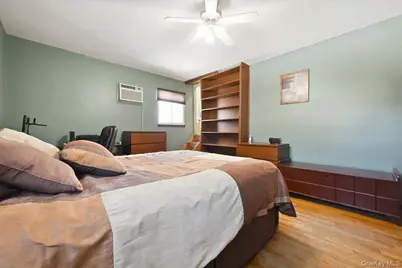 2872 Bayview Avenue, Wantagh, NY 11793 - Photo 27