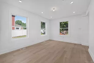76 Poplar St, Newburgh, NY 12550 - Photo 9