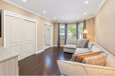 63 S Franklin Avenue, Valley Stream, NY 11580 - Photo 9