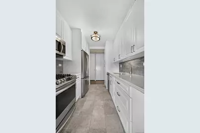 27110 Grand Central Parkway #29S, Floral Park, NY 11005 - Photo 9