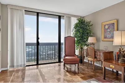 27110 Grand Central Parkway #29S, Floral Park, NY 11005 - Photo 5