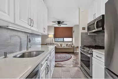 27110 Grand Central Parkway #29S, Floral Park, NY 11005 - Photo 7