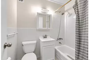 241-20 Northern Blvd, Douglaston, NY 11362 - Photo 11