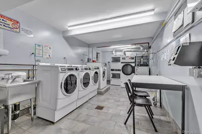 241-20 Northern Blvd #6K, Douglaston, NY 11362 - Photo 15