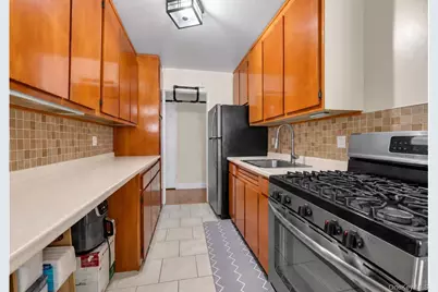 241-20 Northern Blvd #6K, Douglaston, NY 11362 - Photo 7