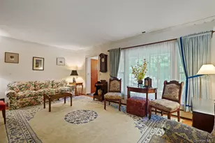 28 S Bedford Rd, Pound Ridge, NY 10576 - Photo 5