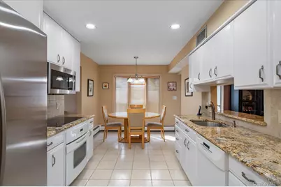 10 Klaibar Lane, East Northport, NY 11731 - Photo 7