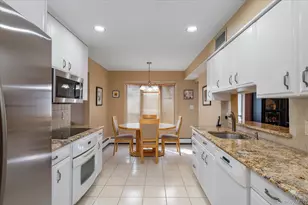 10 Klaibar Ln, East Northport, NY 11731 - Photo 7