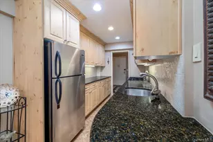 55 Lenox, Rockville Centre, NY 11570 - Photo 11