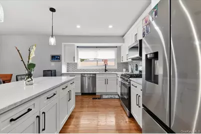 187 Catherine Street, Westbury, NY 11590 - Photo 7