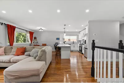 187 Catherine Street, Westbury, NY 11590 - Photo 13