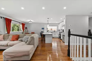 187 Catherine St, Westbury, NY 11590 - Photo 13