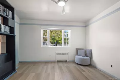 111 Woodside Avenue, Freeport, NY 11520 - Photo 35