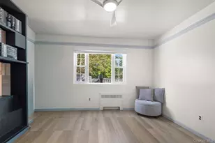 111 Woodside Ave, Freeport, NY 11520 - Photo 35