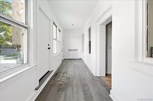 35 Lawrence St, Yonkers, NY 10705 - Photo 3