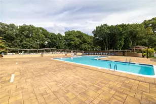 250A Newcastle Ct, Ridge, NY 11961 - Photo 29