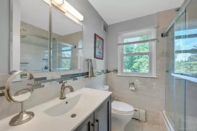39 Saint Joseph Street, New Rochelle, NY 10805 - Photo 15