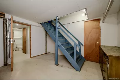 596 Irving Street, Westbury, NY 11590 - Photo 5