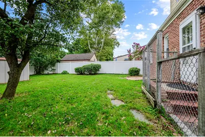 596 Irving Street, Westbury, NY 11590 - Photo 21