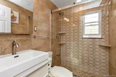 7643 265th Street, New Hyde Park, NY 11040 - Photo 11