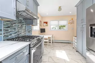 76-43 265th St, New Hyde Park, NY 11040 - Photo 9