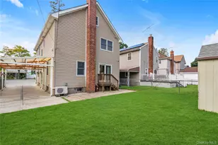 76-43 265th St, New Hyde Park, NY 11040 - Photo 21