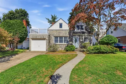 41 Oak Drive, New Hyde Park, NY 11040 - Photo 1
