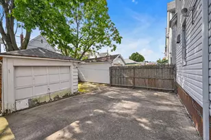 89-18 220th St, Queens Village, NY 11427 - Photo 15