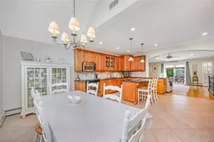 42 Grey Ln, Levittown, NY 11756 - Photo 15