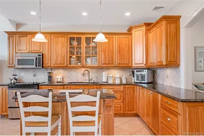 42 Grey Lane, Levittown, NY 11756 - Photo 17