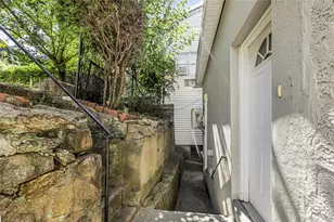 529 Locust St, Fleetwood, NY 10552 - Photo 27