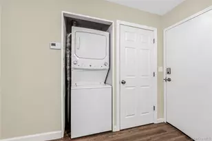 529 Locust St, Fleetwood, NY 10552 - Photo 11