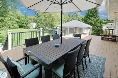 9 Stonegate Road, Valhalla, NY 10595 - Photo 9