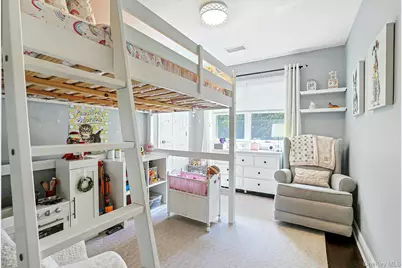 9 Stonegate Road, Valhalla, NY 10595 - Photo 25