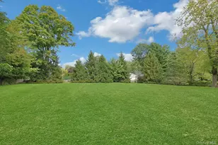 9 Stonegate Rd, Valhalla, NY 10595 - Photo 5