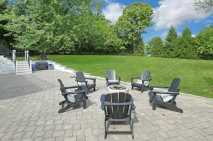 9 Stonegate Rd, Valhalla, NY 10595 - Photo 7