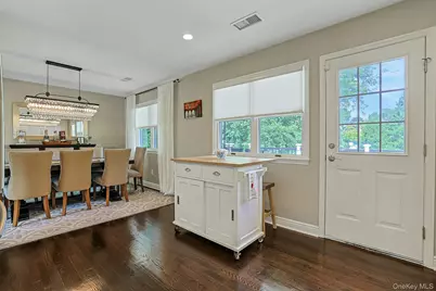 9 Stonegate Road, Valhalla, NY 10595 - Photo 21