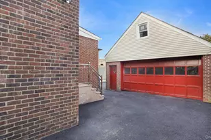 124-23 135th Pl, Ozone Park, NY 11420 - Photo 3