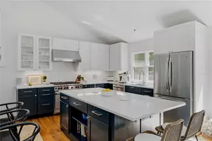 12 Surrey Ct, East Hampton, NY 11937 - Photo 7