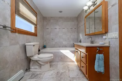 27 Welcome Lane, Wantagh, NY 11793 - Photo 13