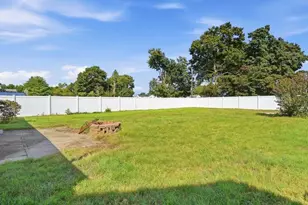11 Hoover Ln, Bethpage, NY 11714 - Photo 19