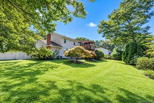 137 Ridgewood Ave, Farmingville, NY 11738 - Photo 35