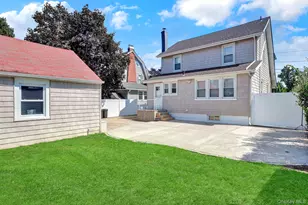 53 Watts Pl, Lynbrook, NY 11563 - Photo 7