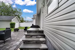 110 N Park Ave, Bay Shore, NY 11706 - Photo 31